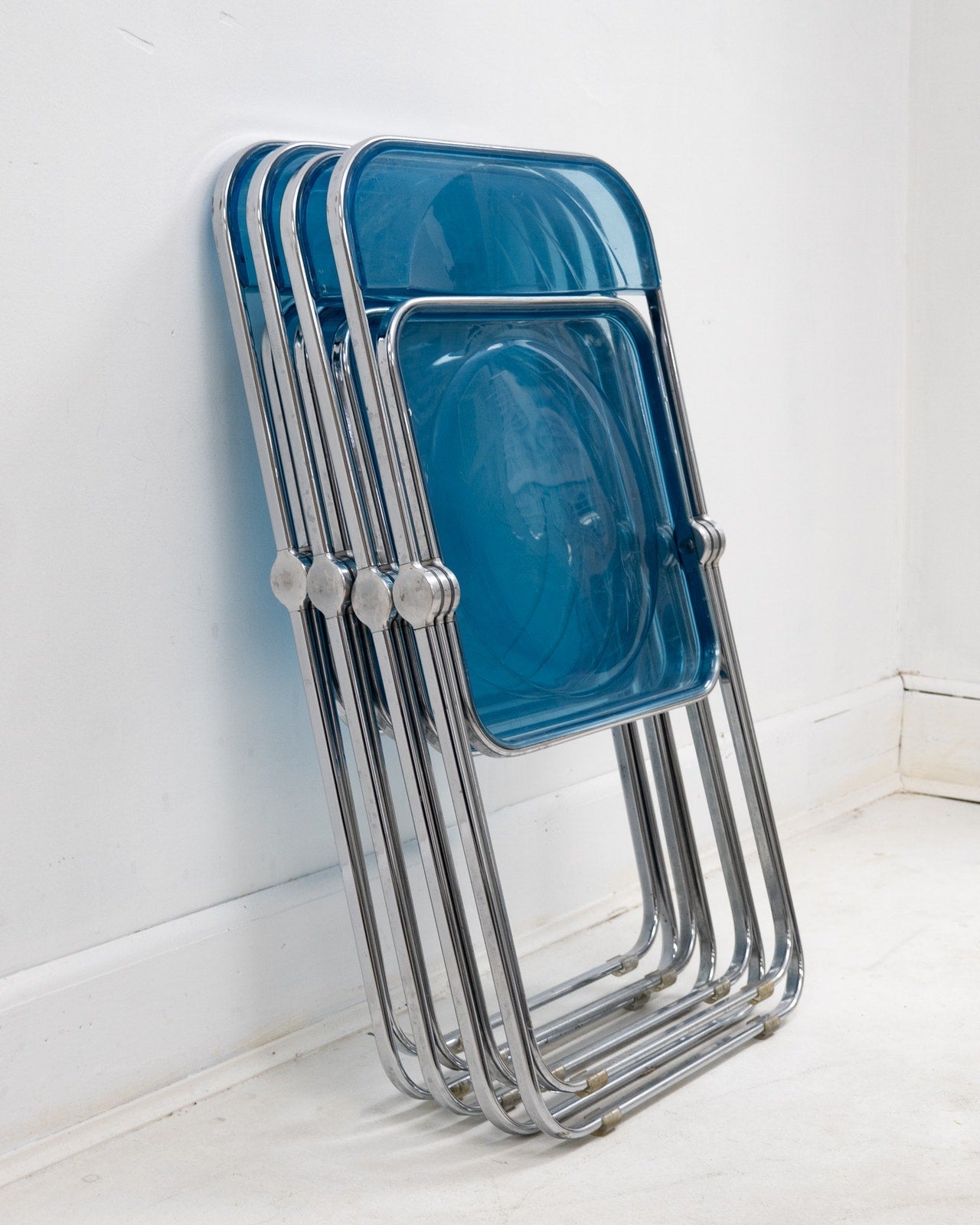 1970s Italian “Plia” Blue Lucite Folding Chairs by Giancarlo Piretti for Anonima Castelli