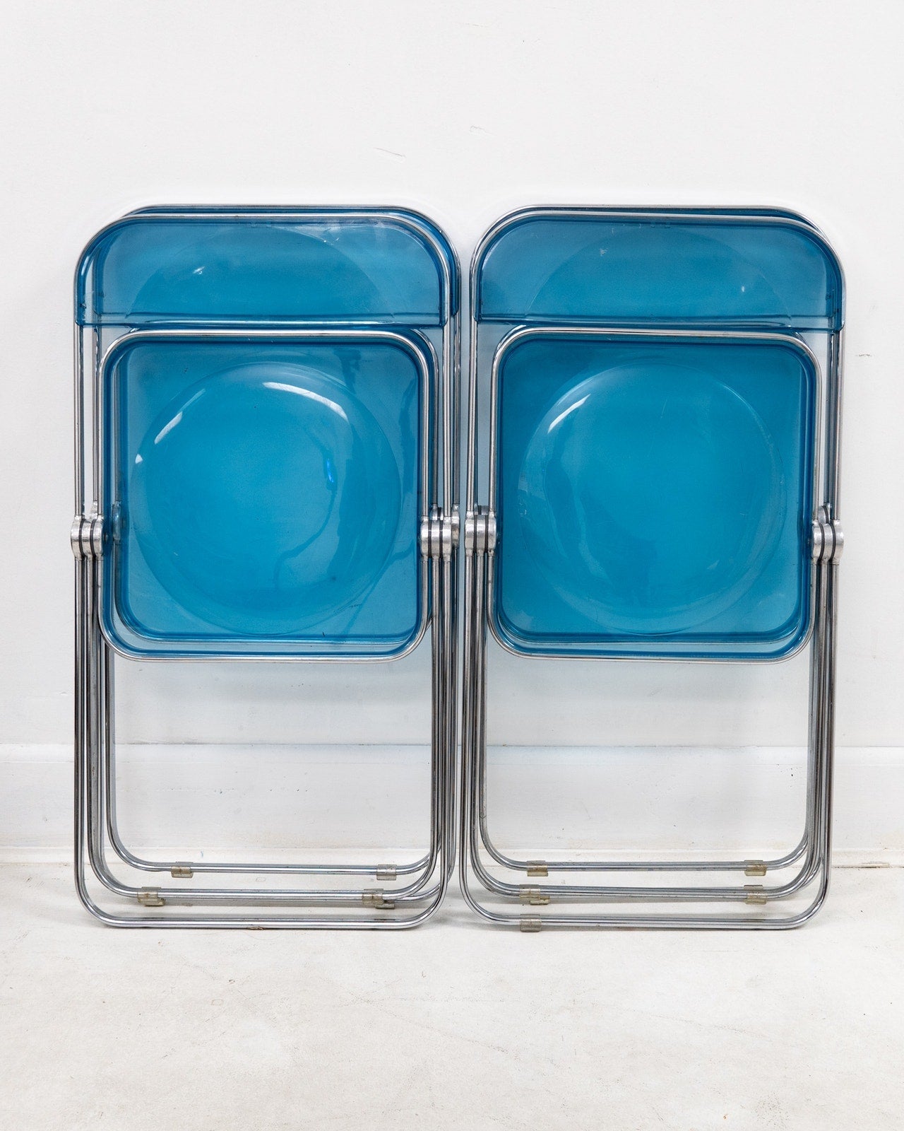 1970s Italian “Plia” Blue Lucite Folding Chairs by Giancarlo Piretti for Anonima Castelli