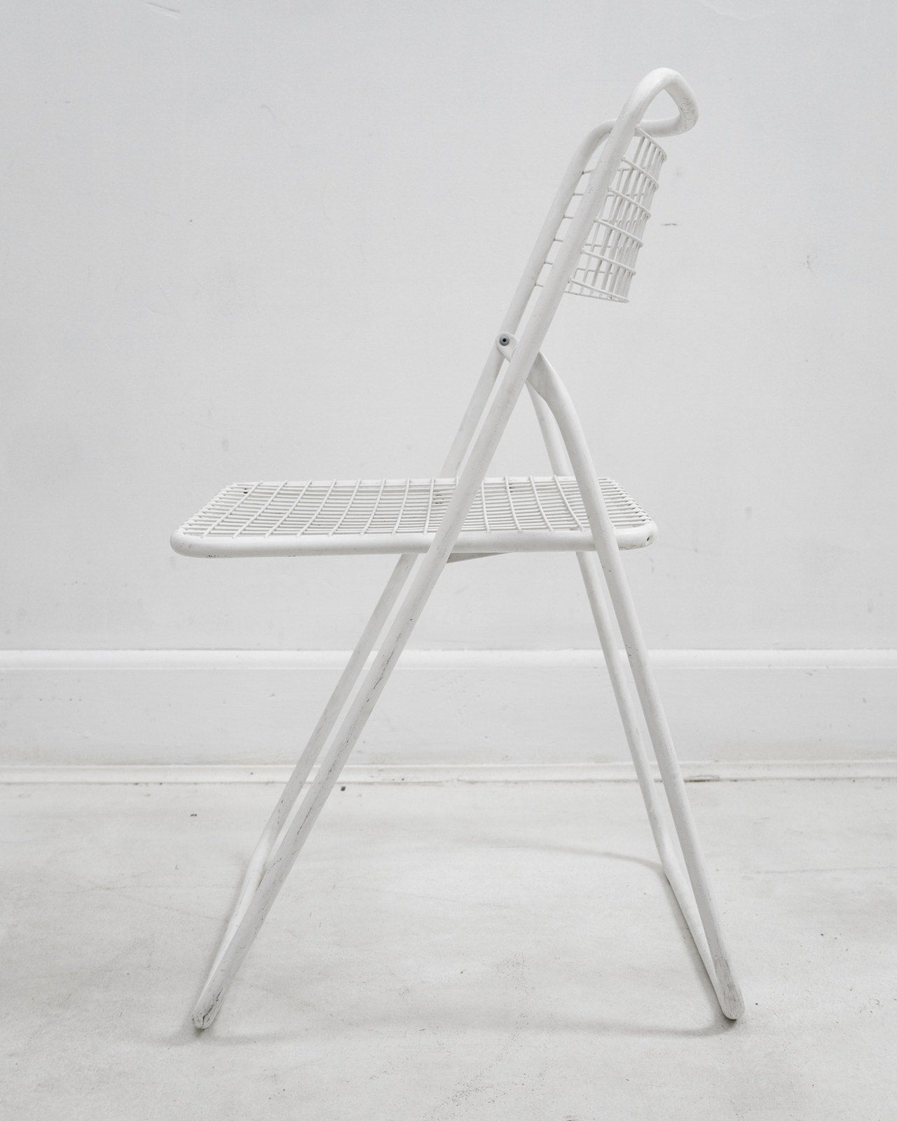 1980s White Metal Grid Folding Chairs in the Style of Ted Net by