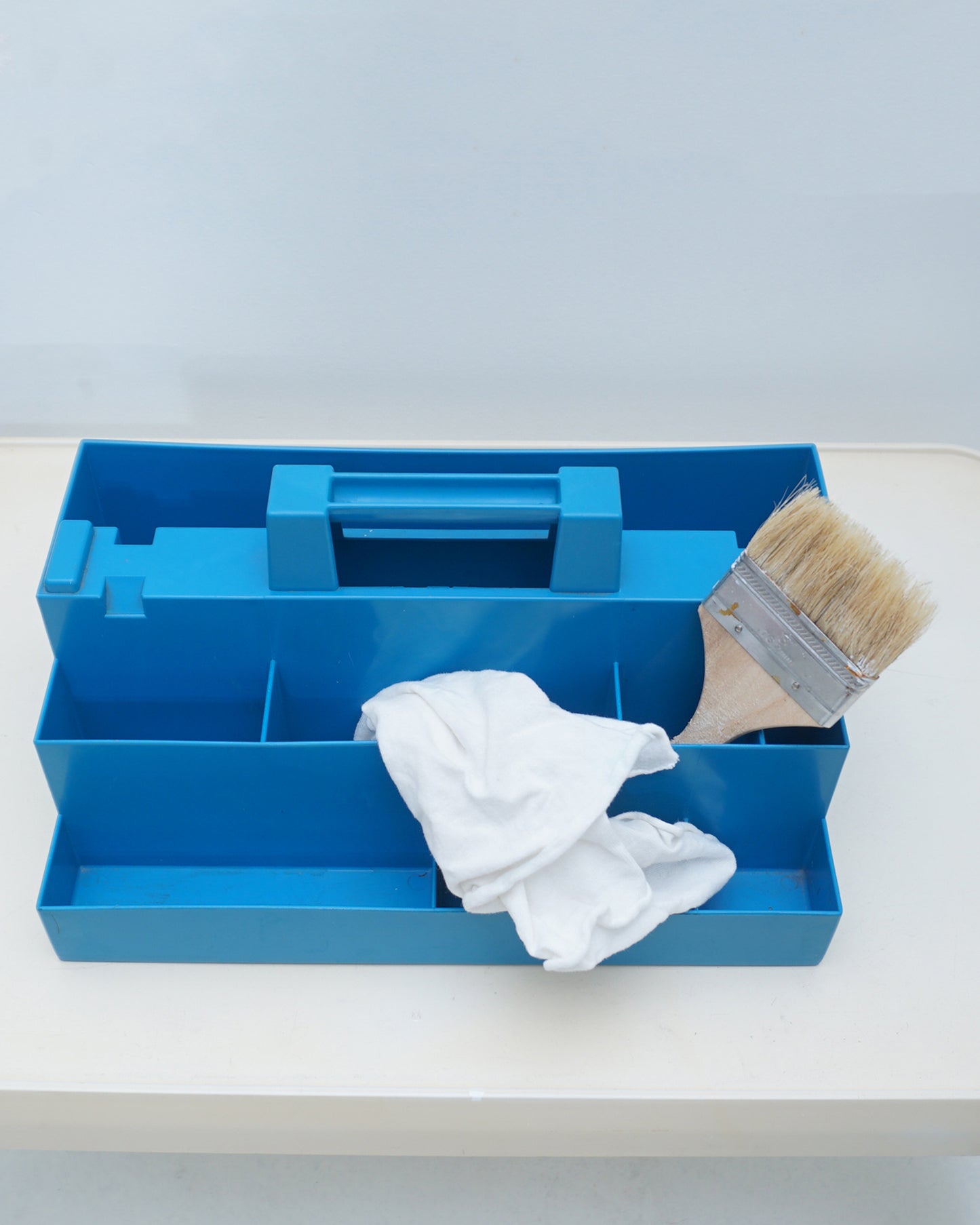 1980s Sensible Solutions Royal Blue Plastic Melamine Art Caddy