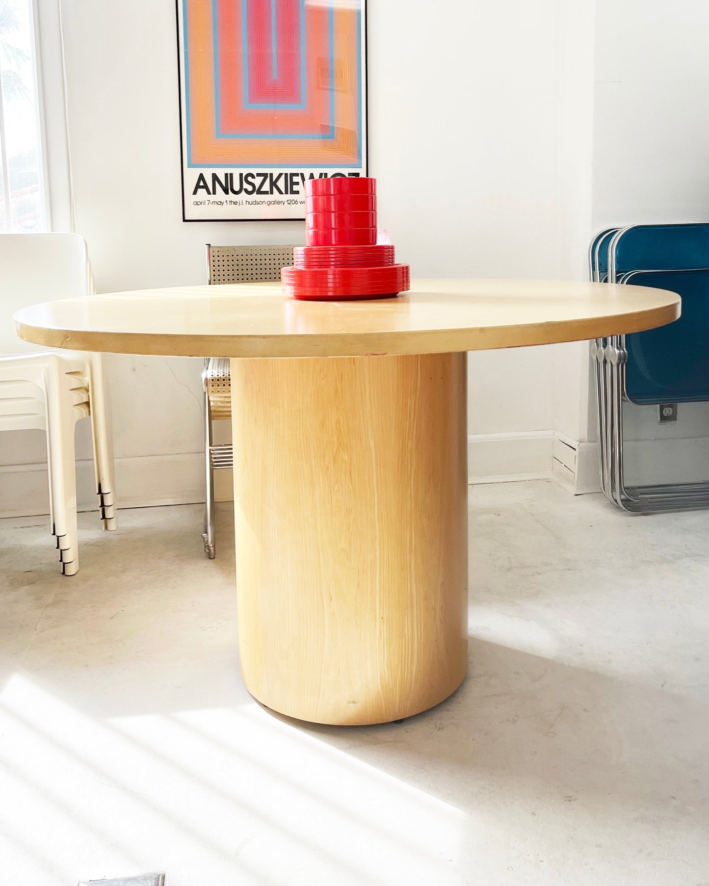 2000s Knoll Reff Round Drum Pedestal Dining Table
