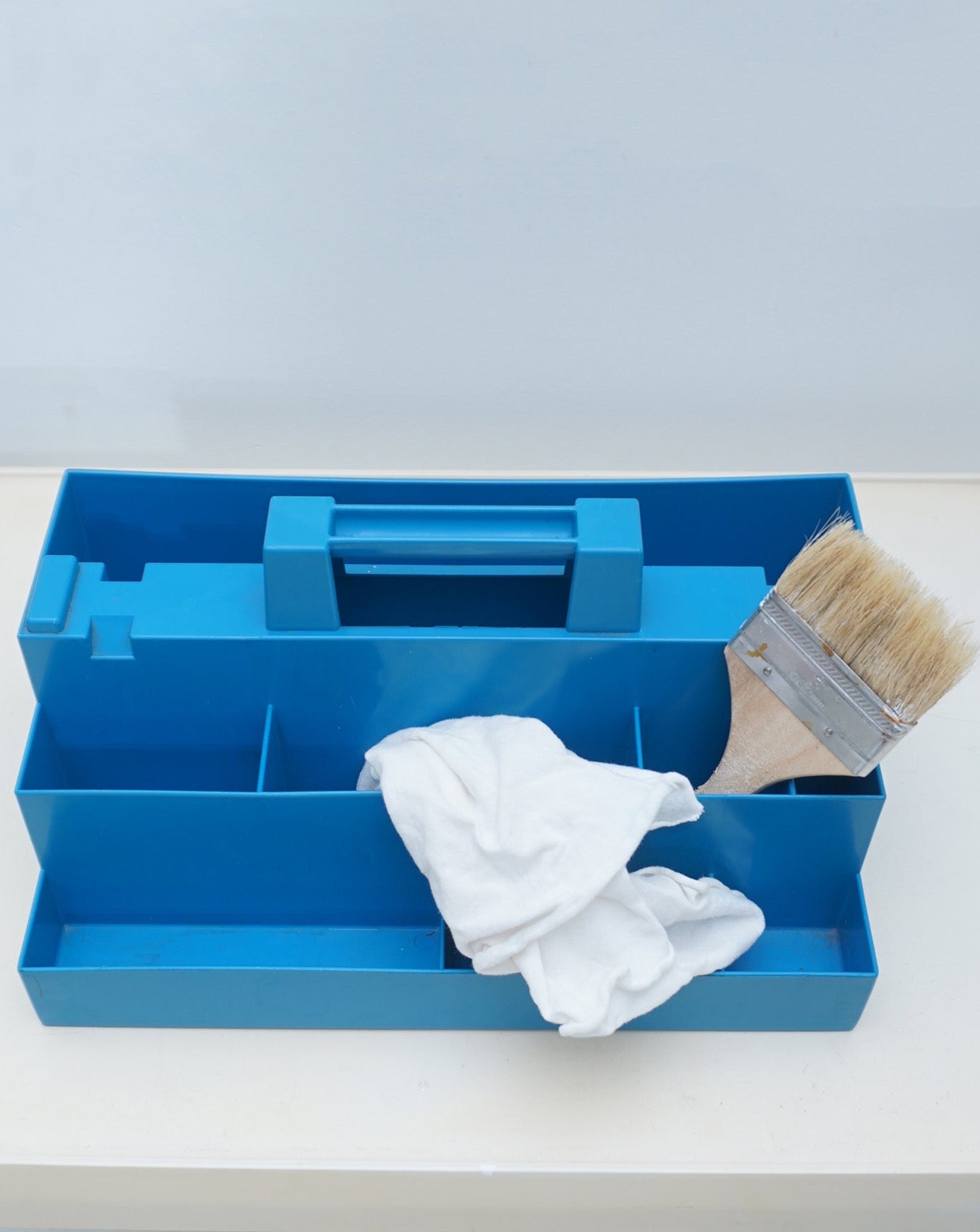 1980s Sensible Solutions Royal Blue Plastic Melamine Art Caddy