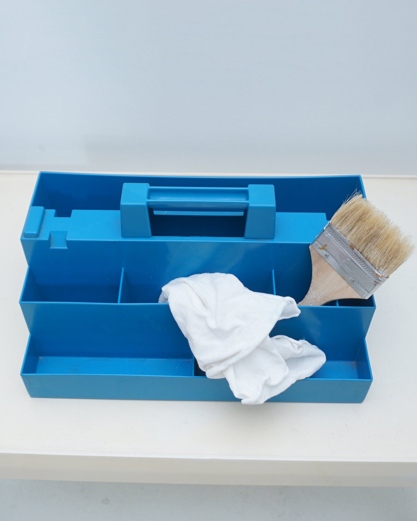 1980s Sensible Solutions Royal Blue Plastic Melamine Art Caddy