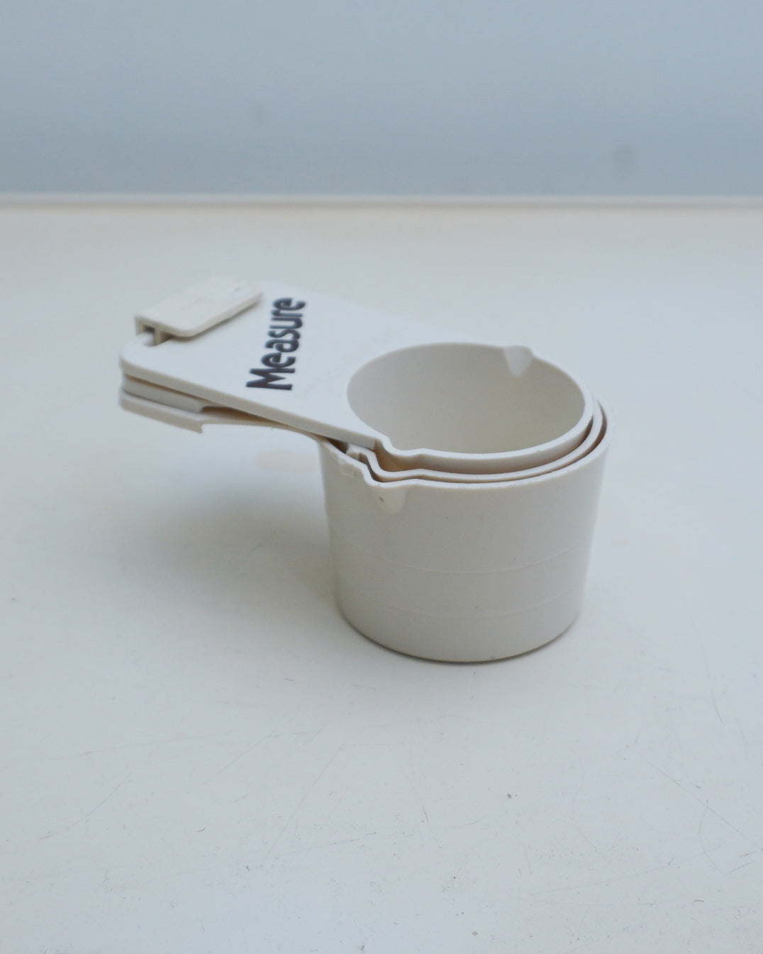 1970s Melamine Cream and Brown Measuring Cups