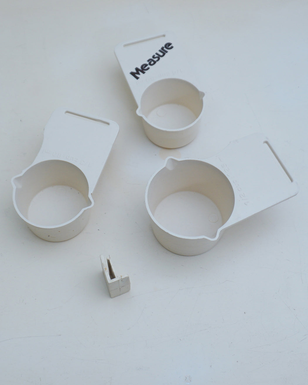 1970s Melamine Cream and Brown Measuring Cups