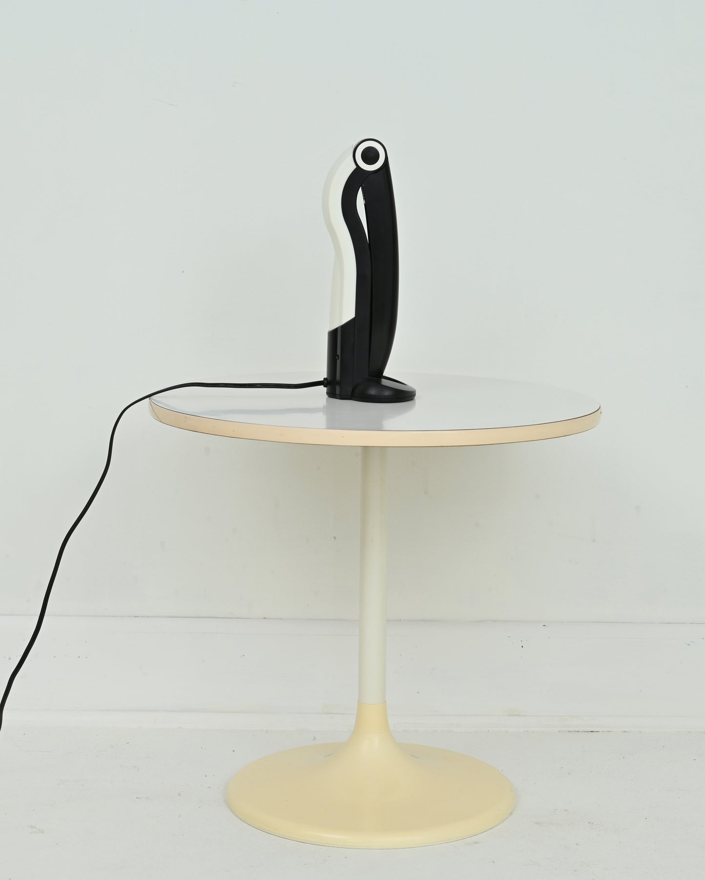 1990s Memphis Design Black Toucan Table Lamp by H.T. Huang for Huangslite