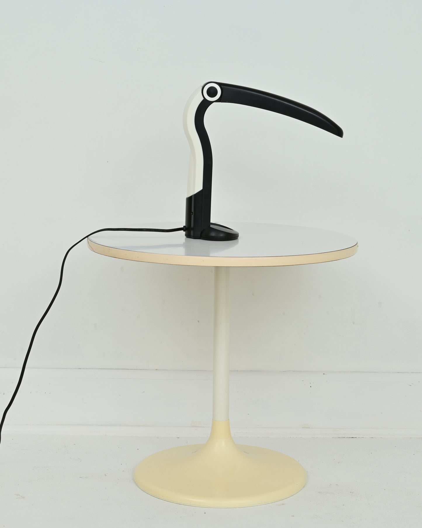 1990s Memphis Design Black Toucan Table Lamp by H.T. Huang for Huangslite