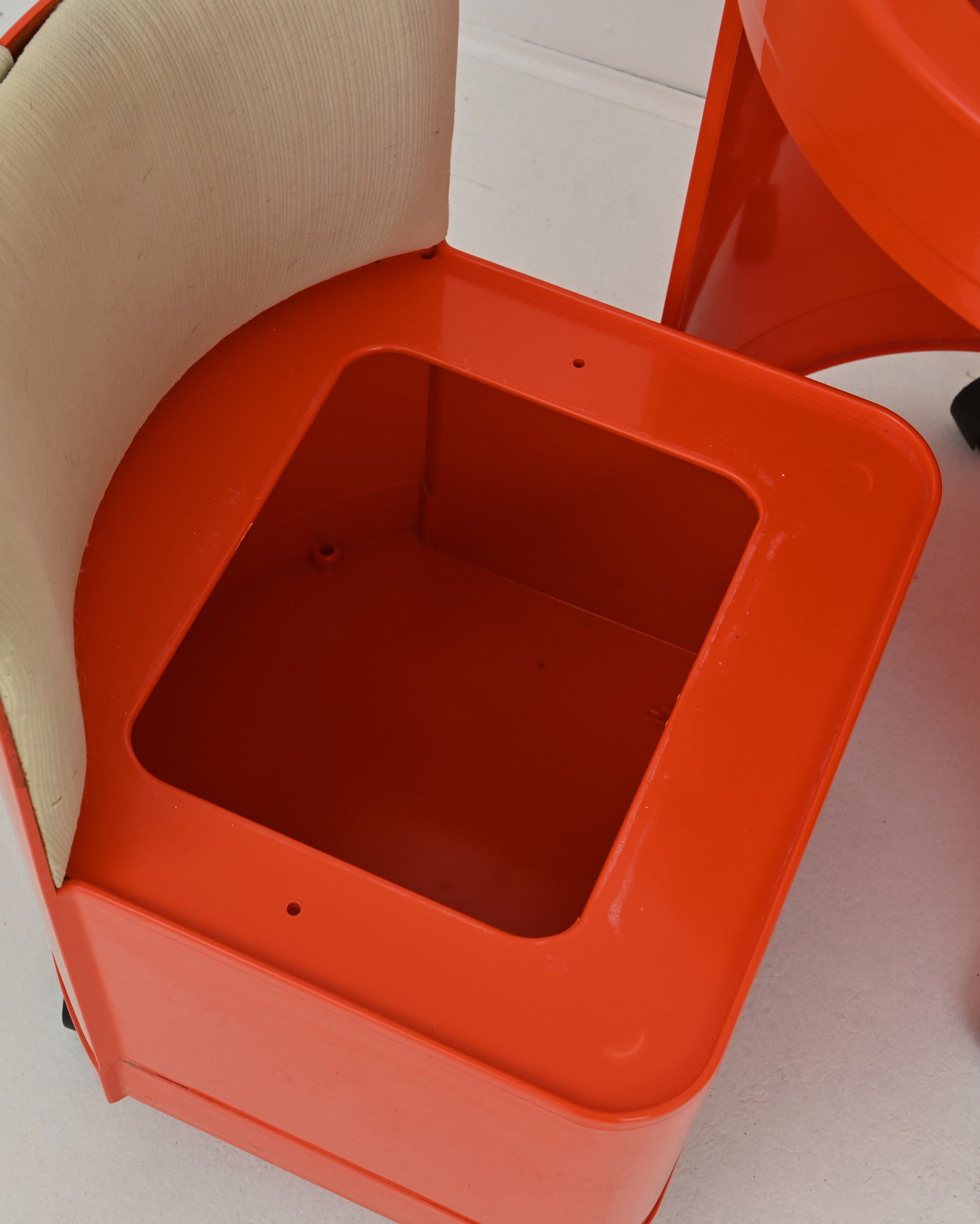 1970s ''Silvi'' Atomic Orange Vanity by Fanini Fain S.P.A and Studio Kastilia