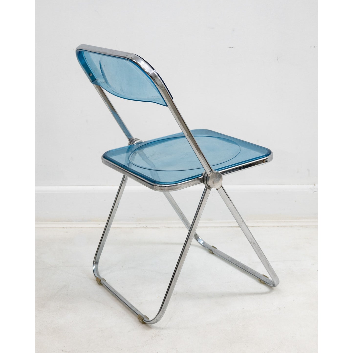 1970s Italian “Plia” Blue Lucite Folding Chairs by Giancarlo Piretti for Anonima Castelli