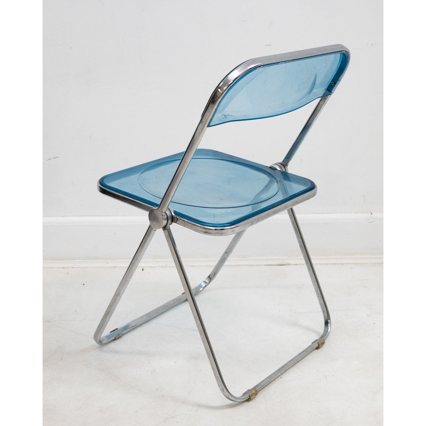 1970s Italian “Plia” Blue Lucite Folding Chairs by Giancarlo Piretti for Anonima Castelli