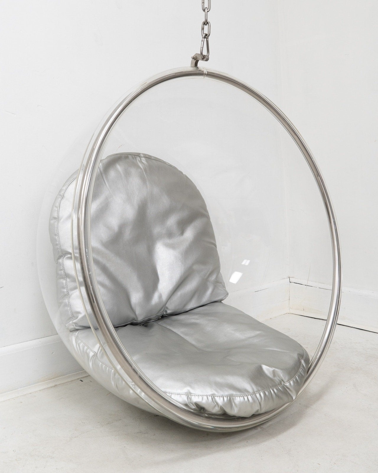 1970s Clear Eero Aarnio Bubble Chair with Silver Leather Cushions