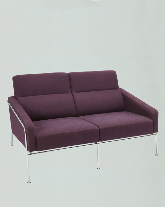 Arne Jacobsen Violet Wool Chrome Steel 3300/2 "Airport" Sofa for Fritz Hansen