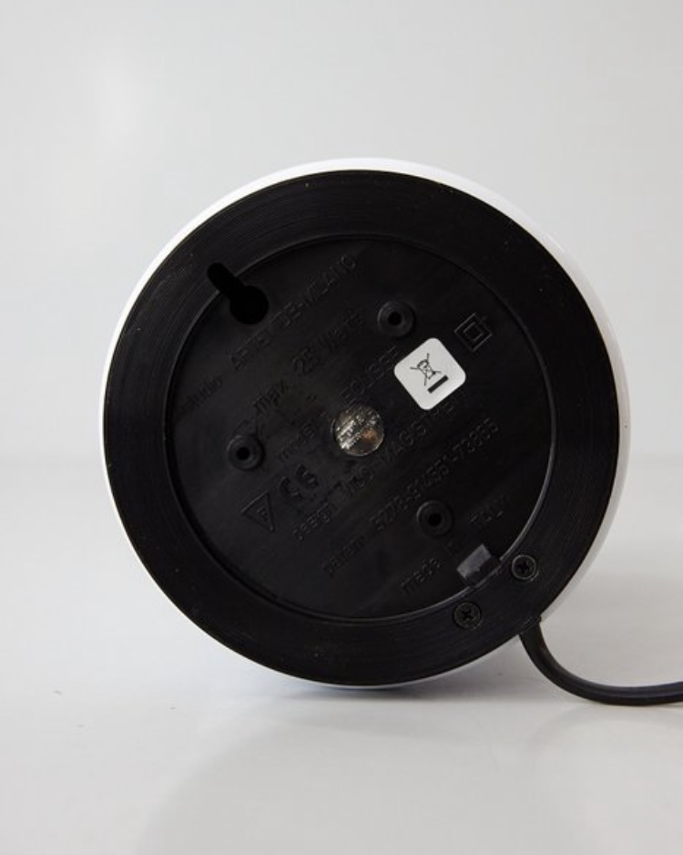 Artemide “Dalu” Table Lamp – White – 2000s Reissue – US-Ready (Adapter Installed)