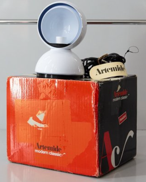 Artemide “Dalu” Table Lamp – White – 2000s Reissue – US-Ready (Adapter Installed)