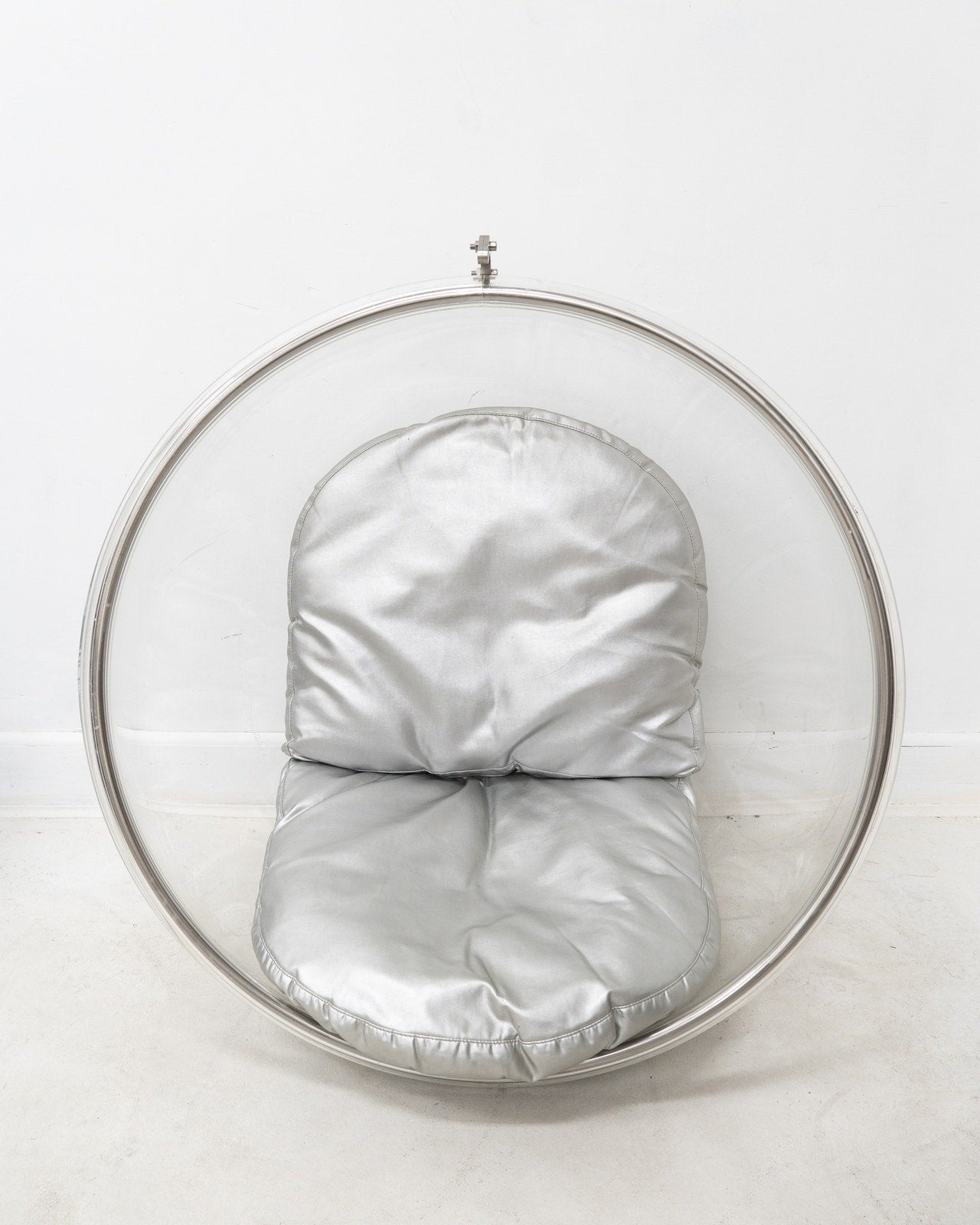 1970s Clear Eero Aarnio Bubble Chair with Silver Leather Cushions