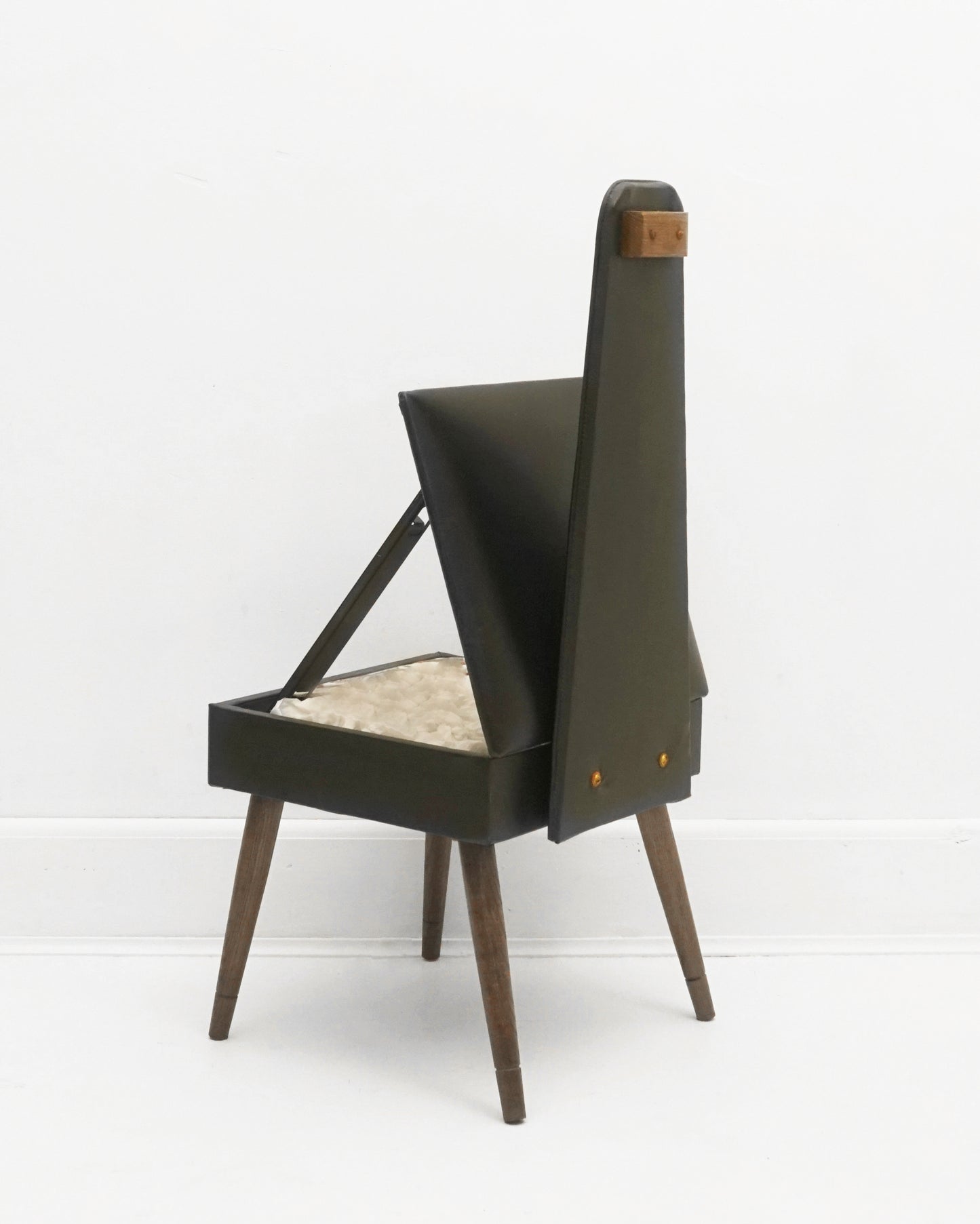 1960s Black Gentleman’s Valet Chair with Seat Storage