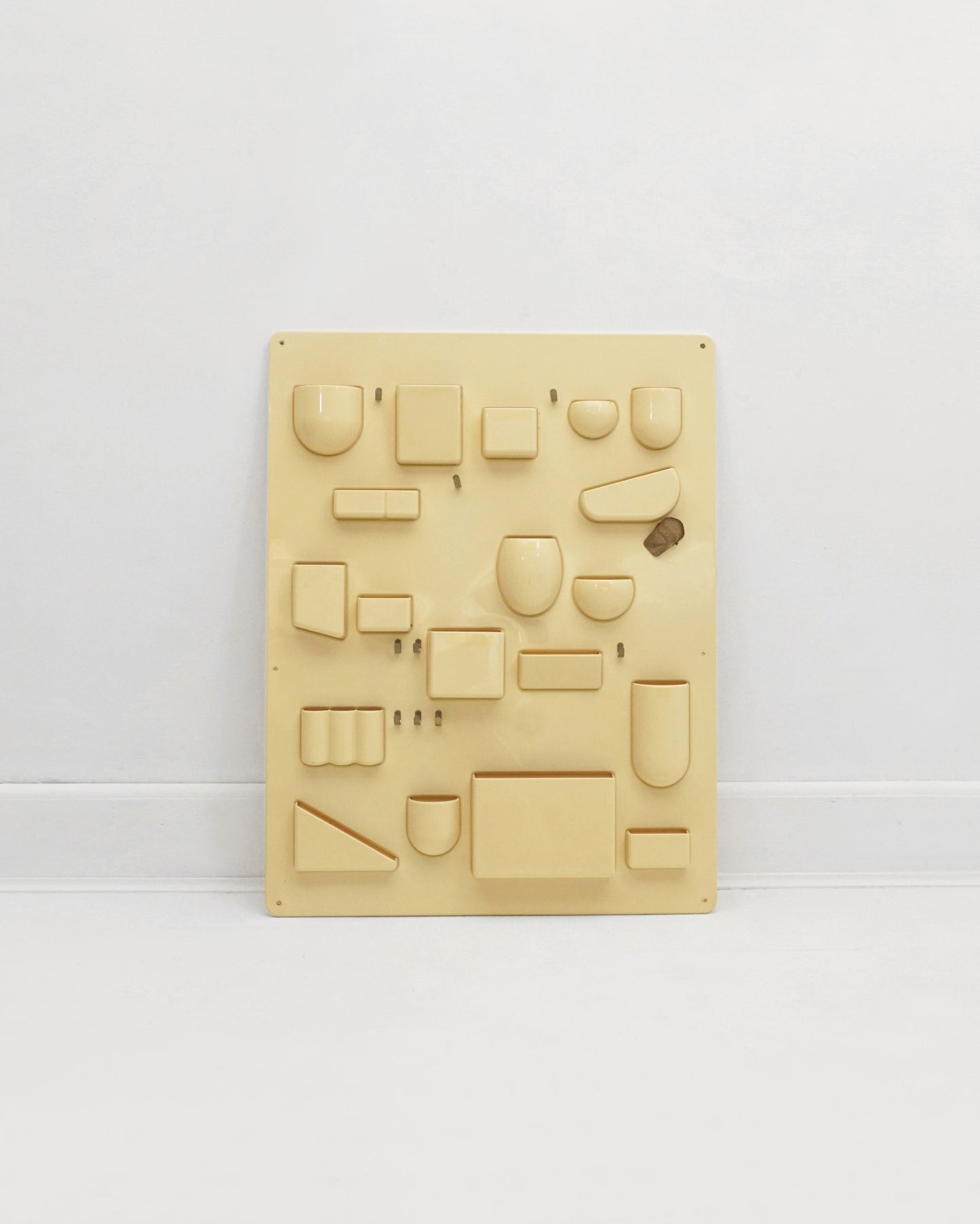 1960s Cream “Utensilo 1” Plastic Wall Storage Unit by Dorothee Maurer Becker for Design M