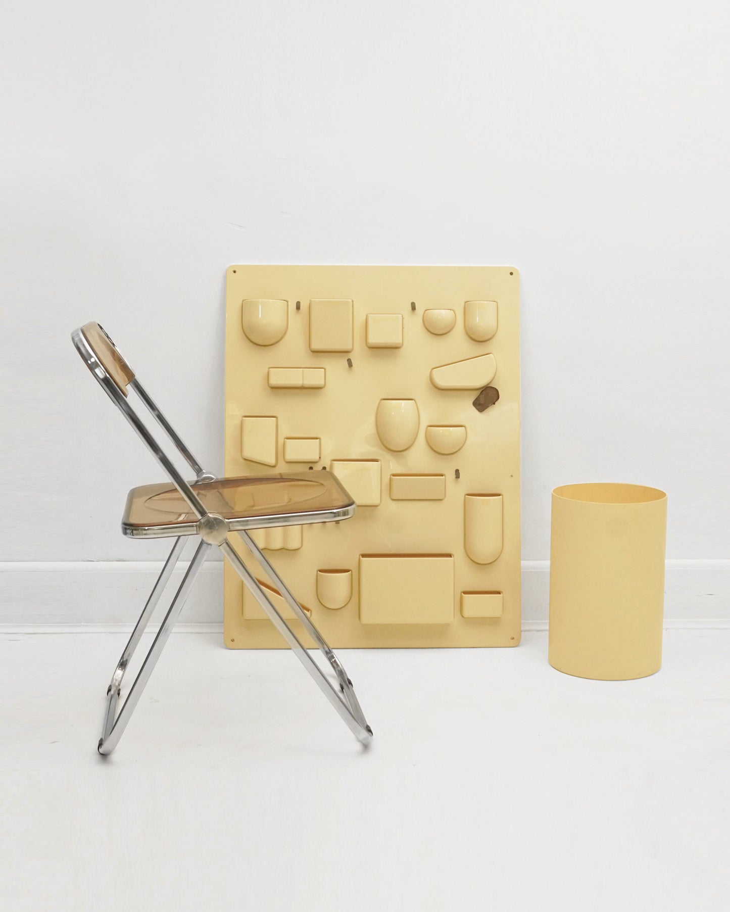 1960s Cream “Utensilo 1” Plastic Wall Storage Unit by Dorothee Maurer Becker for Design M