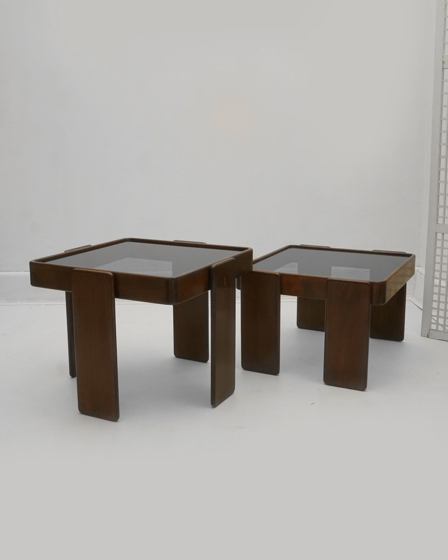 1960s Pair of Nesting Side Tables by Gianfranco Frattini for Cassina