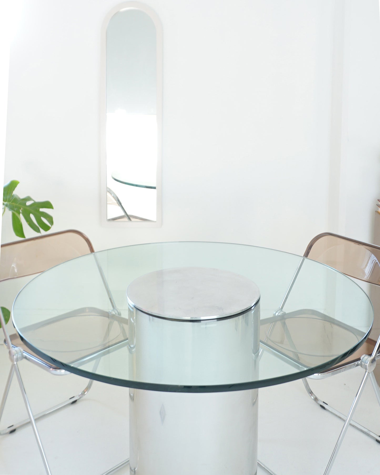 1980s Brueton Polished Chrome and Glass Cylindrical Pedestal Dining Table