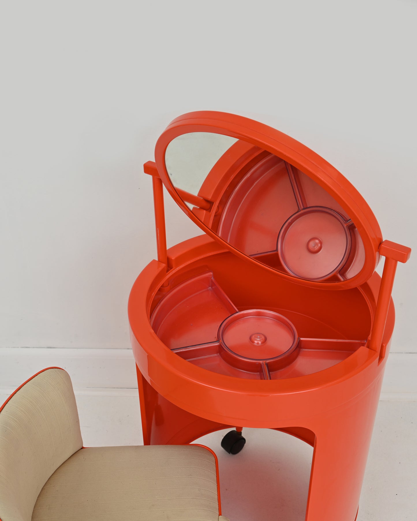 1970s ''Silvi'' Atomic Orange Vanity by Fanini Fain S.P.A and Studio Kastilia