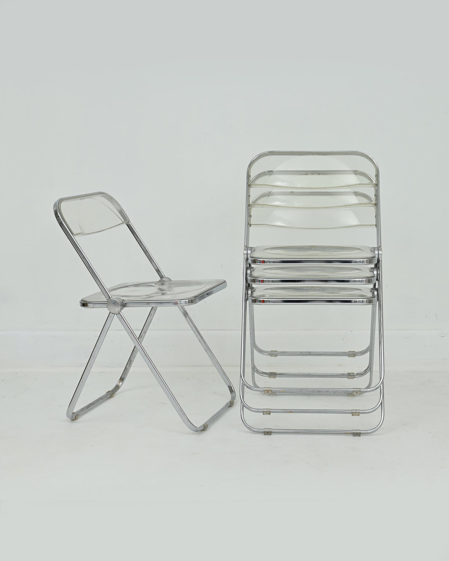 1960s Italian “Plia” Clear Lucite Folding Chair by Giancarlo Piretti for Anonima Castelli