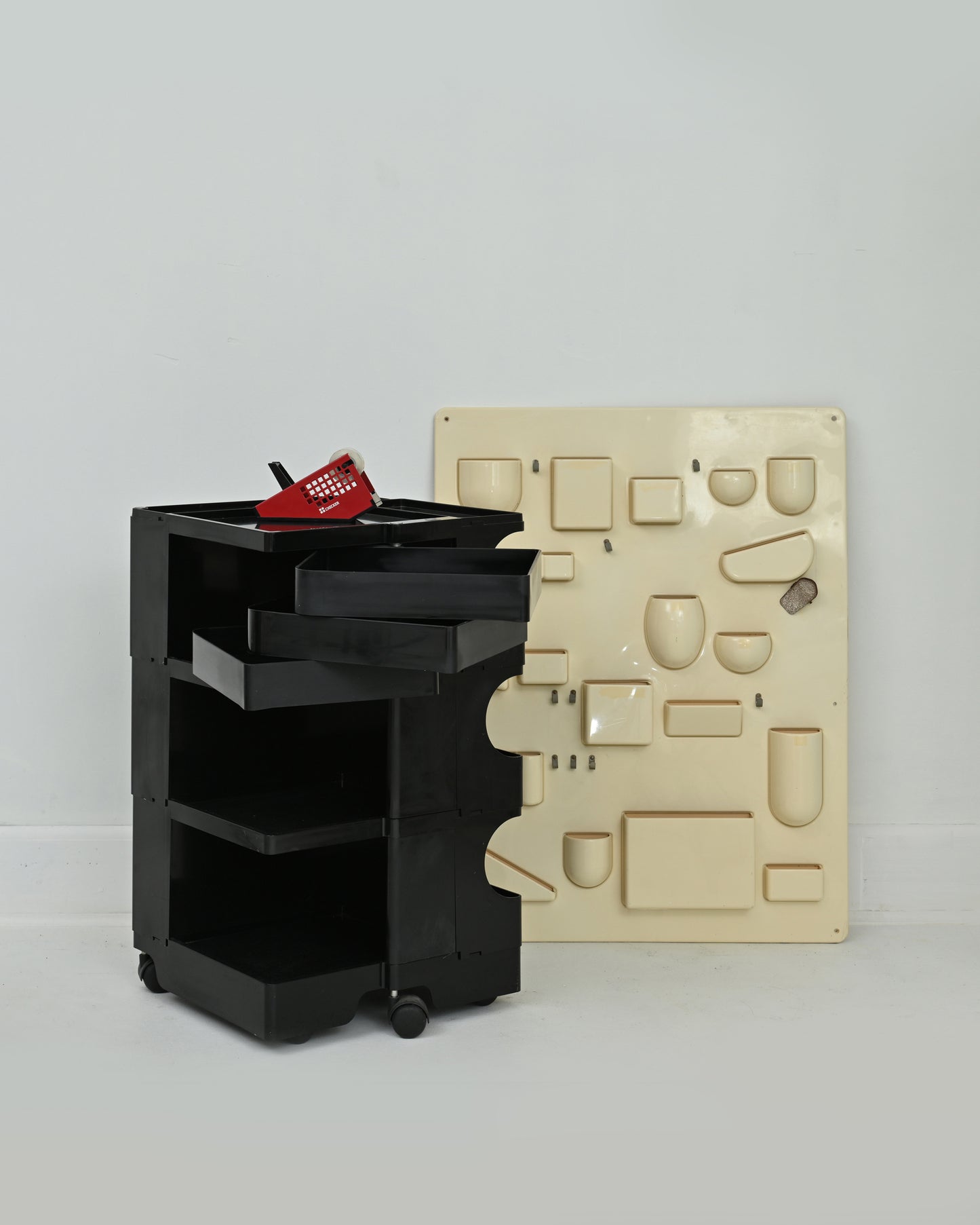 1960s Cream “Utensilo 1” Plastic Wall Storage Unit by Dorothee Maurer Becker for Design M