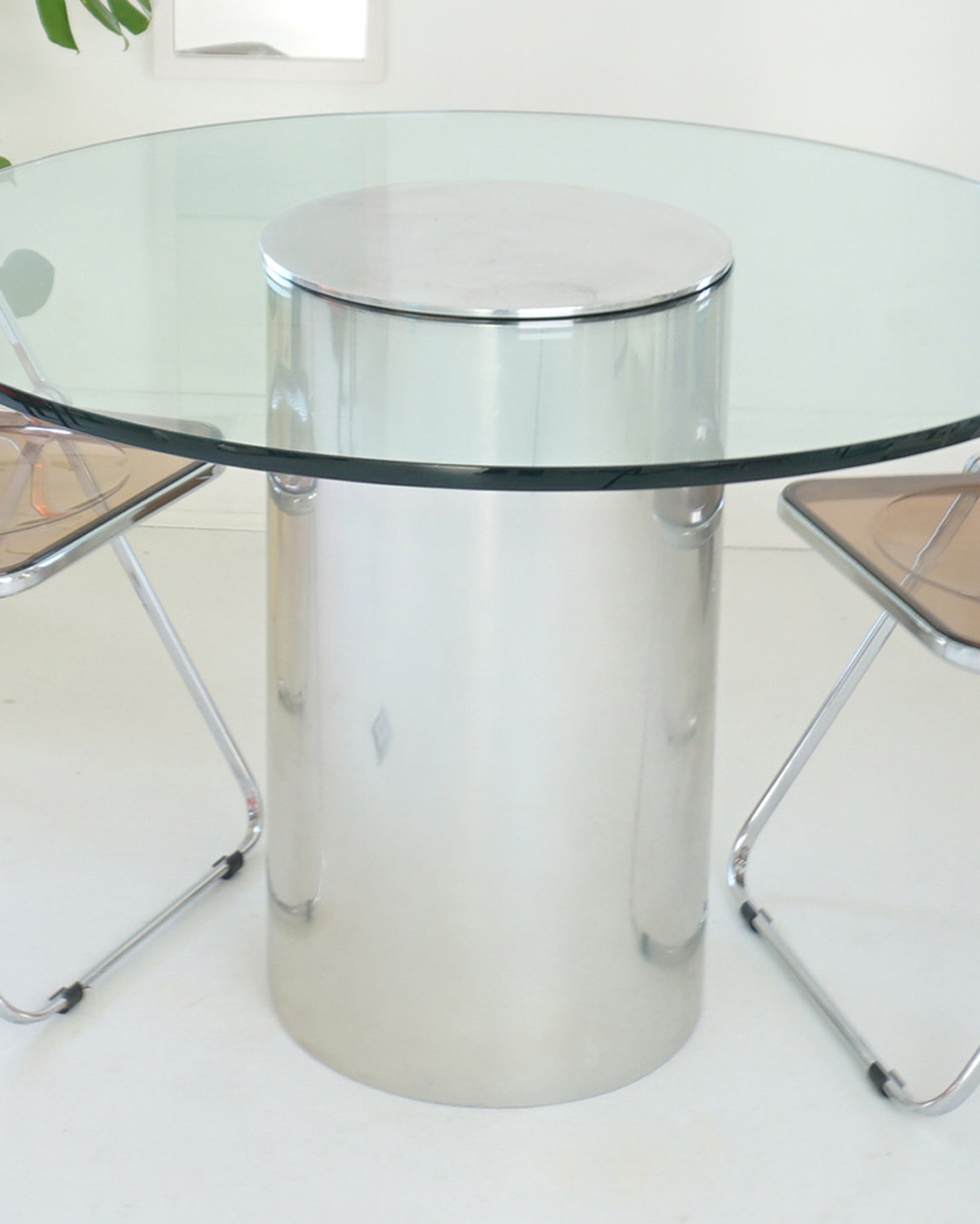 1980s Brueton Polished Chrome and Glass Cylindrical Pedestal Dining Table